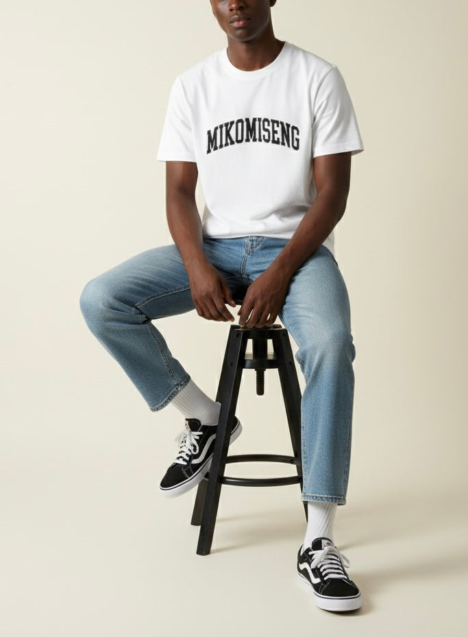 Camiseta Mikomiseng bordada en negro - Unisex