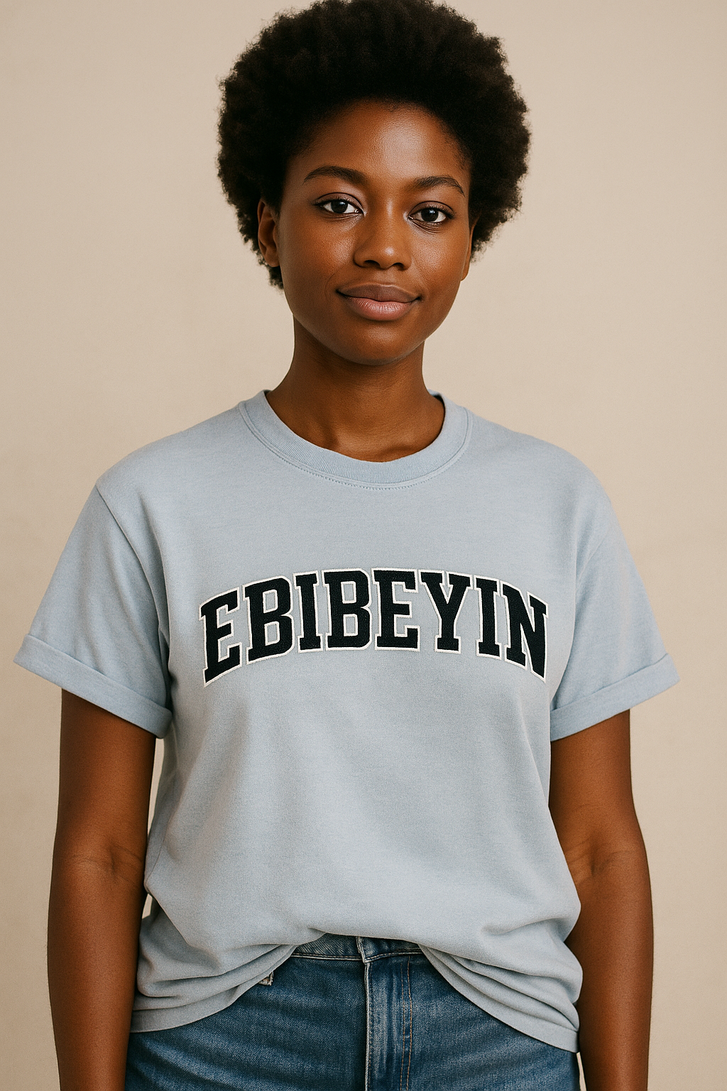 Camiseta Ebibeyin bordada en negro - Unisex