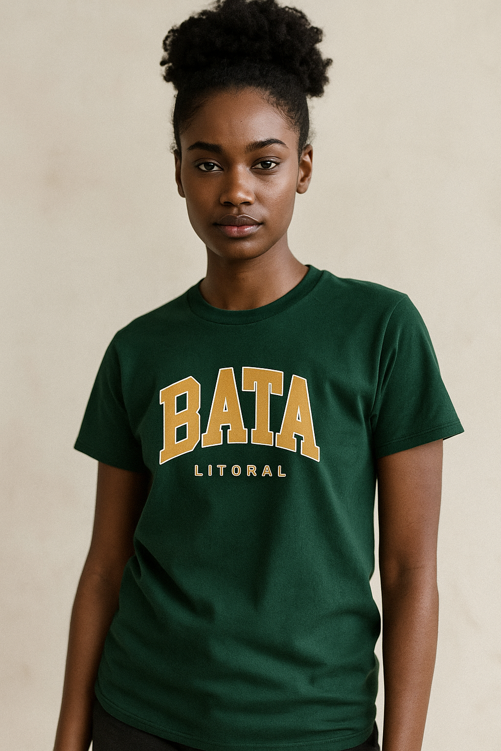 Camiseta Bata bordada en mostaza calido - Unisex